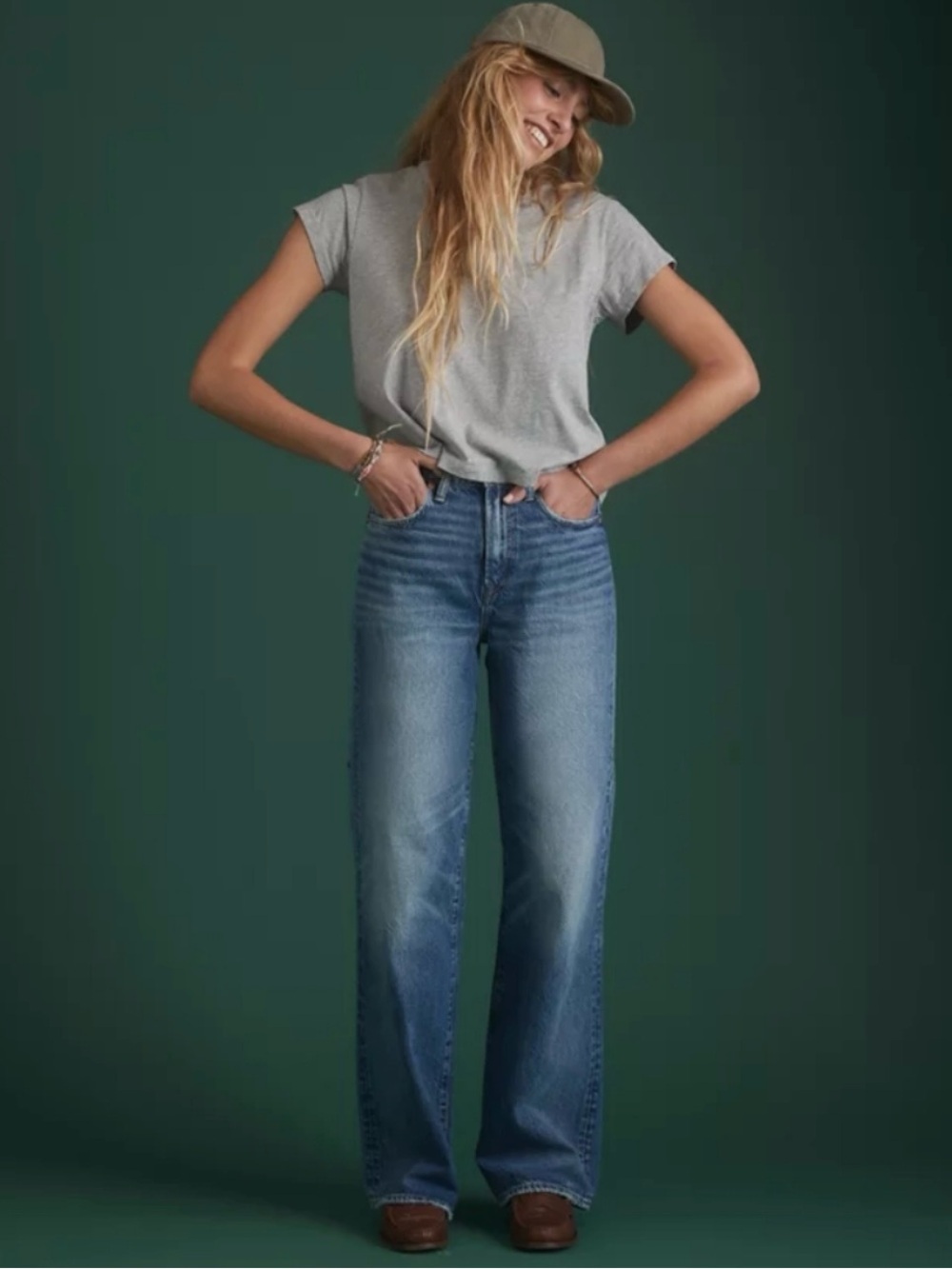 Like New AE77 Stovepipe Jeans